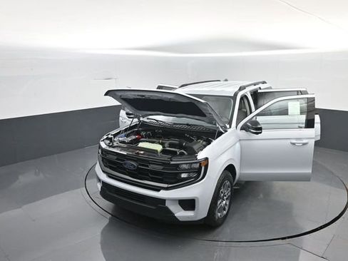 New 2026 Ford Expedition Active image 39