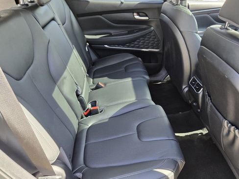 Used 2023 Hyundai Santa Fe SEL Premium image 16