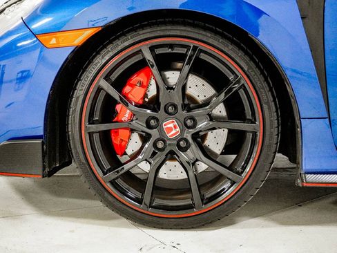 Used 2017 Honda Civic Type R image 16