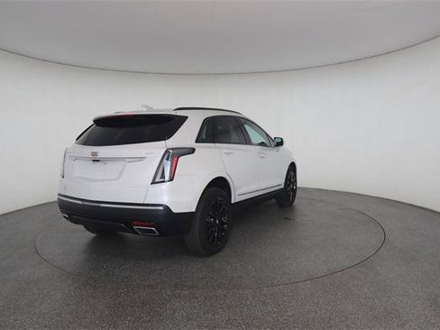 Used 2022 Cadillac XT5 Sportv image 18