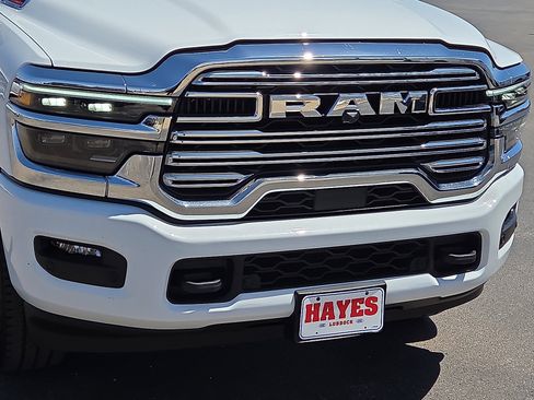 Used 2026 RAM 2500 Laramie AWD/4WD image 6