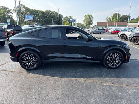 Used 2025 Ford Mustang Mach-E Premium AWD/4WD image 6