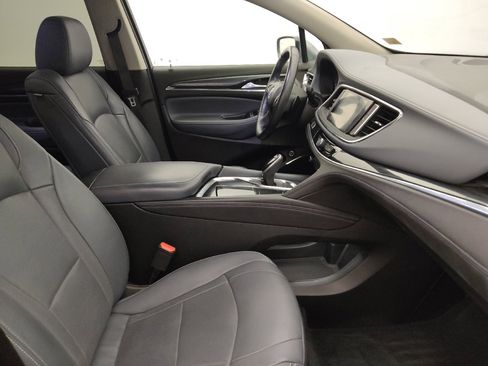 Used 2021 Buick Enclave Essence FWD image 21