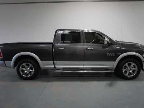 Used 2014 RAM 1500 Laramie w/ Convenience Group image 6