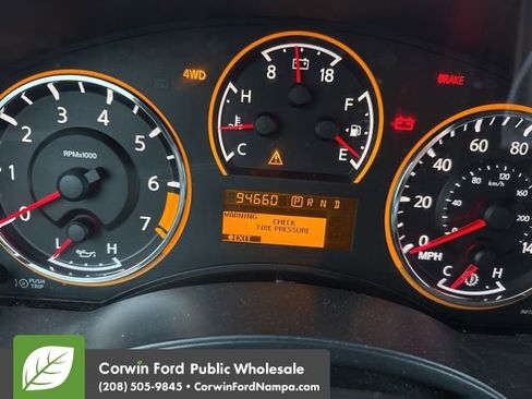 Used 2014 Nissan Armada SL w/ Moonroof Package image 13