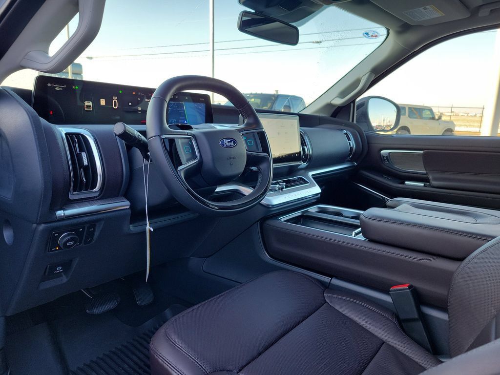 New 2025 Ford Expedition Platinum w/ Platinum Ultimate Package AWD/4WD image 20