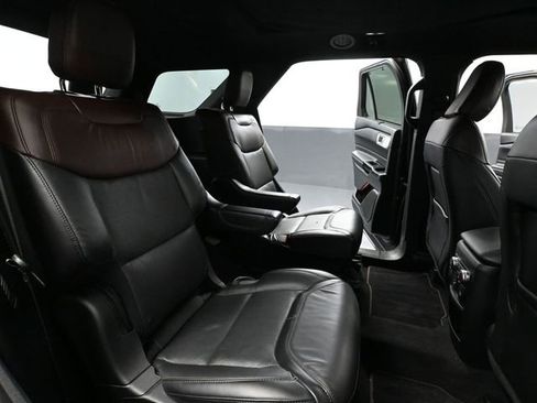 Used 2021 Ford Explorer Platinum w/ Equipment Group 601A image 46