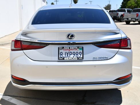 Used 2019 Lexus ES 300h w/ Premium Package FWD image 6