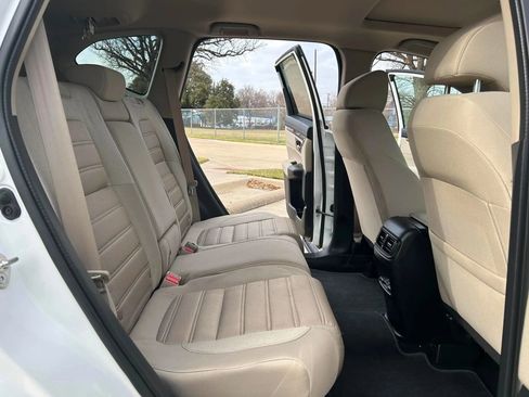 Used 2018 Honda CR-V EX image 16