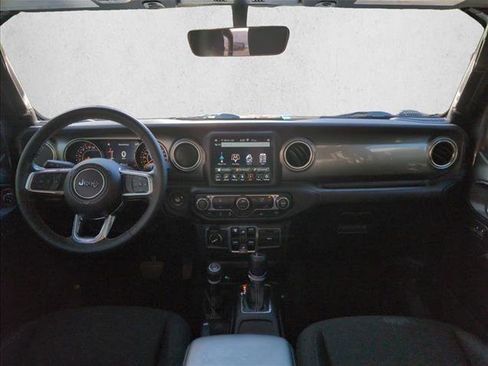 Used 2020 Jeep Gladiator Overland image 19