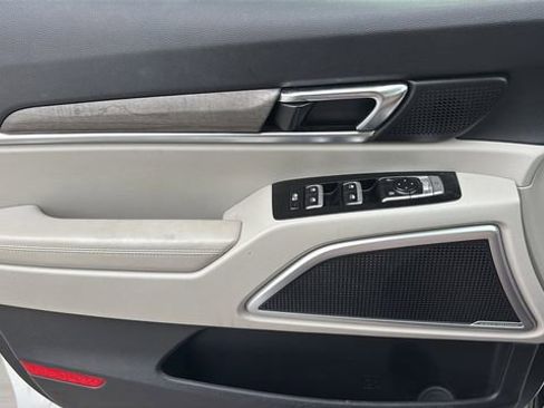 Used 2020 Kia Telluride EX image 13