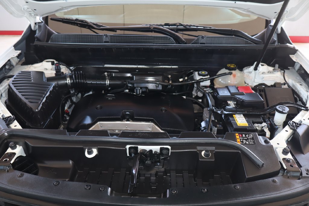 Used 2021 GMC Acadia SLE FWD image 48