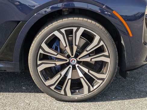 Used 2023 BMW X7 M60i w/ Executive Package image 12