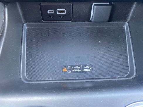 Used 2024 Chevrolet Tahoe LT image 43