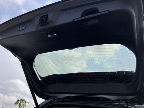 Used 2025 Subaru Outback Touring XT w/ Popular Package #2 image 27