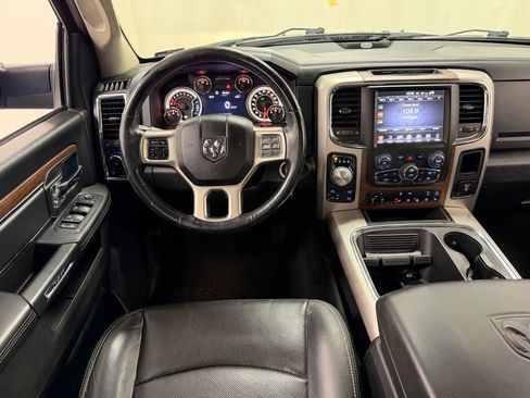 Used 2017 RAM 1500 Laramie image 28