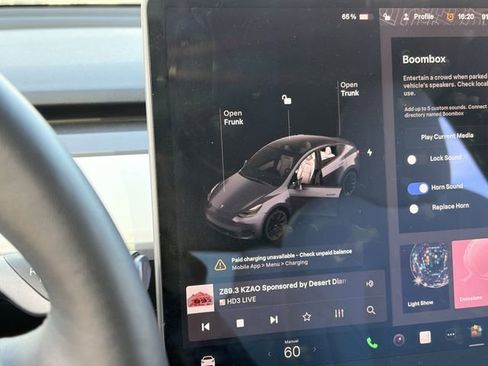 Used 2021 Tesla Model Y Long Range image 11