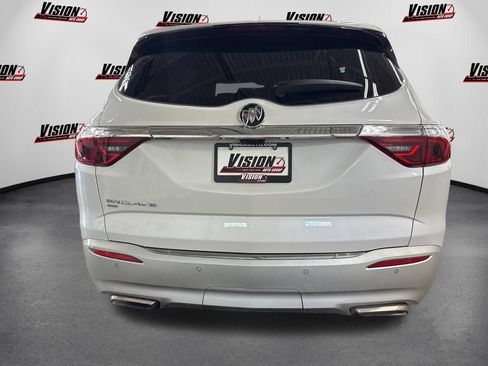 Used 2024 Buick Enclave Premium AWD/4WD image 6