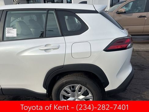 New 2026 Toyota Corolla Cross L image 4