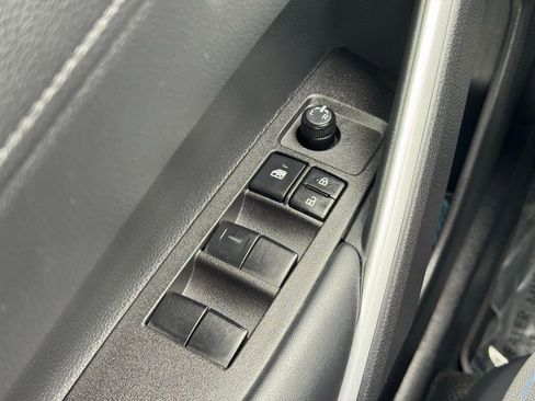 Certified 2025 Toyota Corolla Cross AWD Hybrid image 27