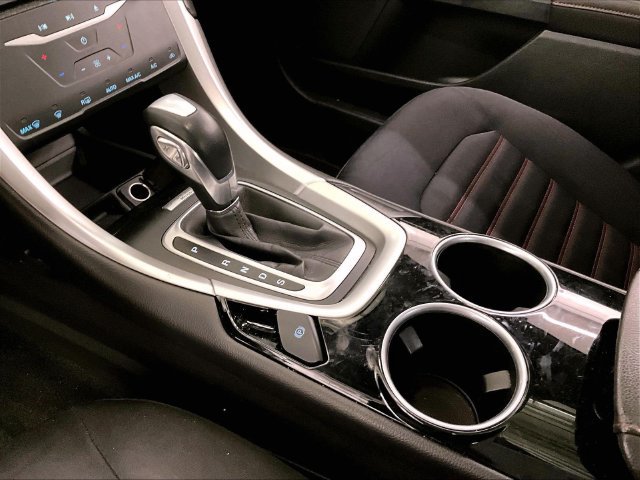Used 2013 Ford Fusion SE FWD image 17