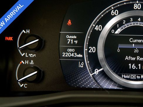 Used 2022 Lexus LX 600 4WD w/ Accessory Package (Z1) image 27