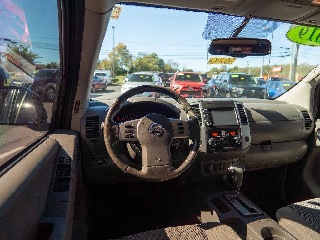 Used 2019 Nissan Frontier SV w/ Value Truck Package AWD/4WD image 10