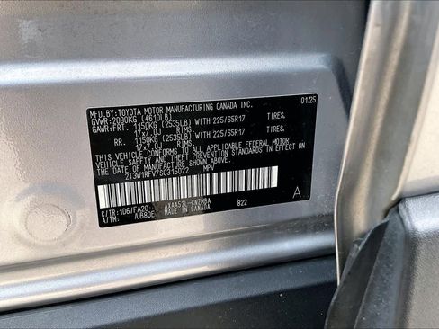 Used 2025 Toyota RAV4 XLE w/ Convenience Package FWD image 35