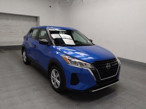 Used 2021 Nissan Kicks S image 13