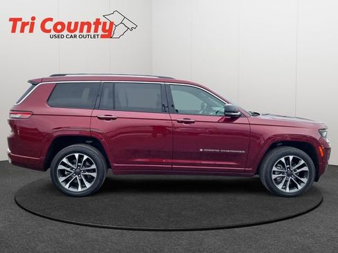 Used 2022 Jeep Grand Cherokee L Overland w/ Luxury Tech Group IV image 9