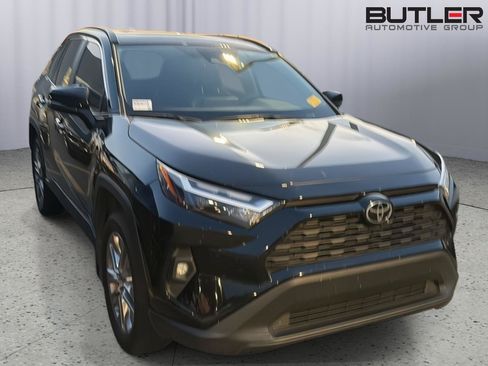 Certified 2025 Toyota RAV4 XLE Premium FWD image 6