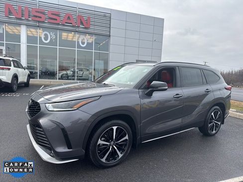 Used 2022 Toyota Highlander XSE image 48