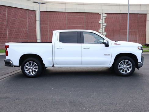 Used 2019 Chevrolet Silverado 1500 LTZ AWD/4WD image 37