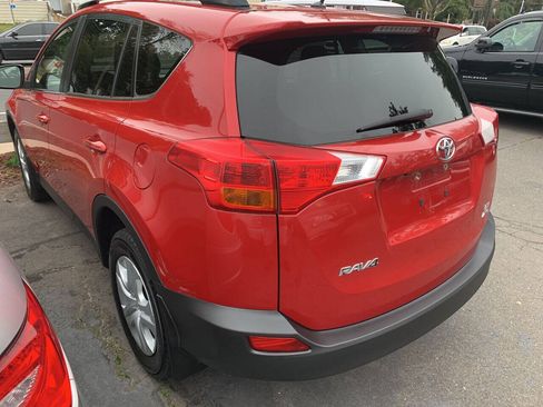 Used 2014 Toyota RAV4 LE AWD/4WD image 7