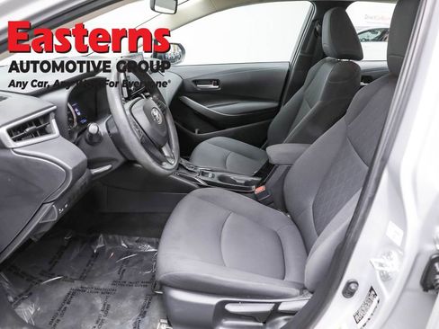 Used 2021 Toyota Corolla LE w/ Protection Package (TMS) FWD image 14