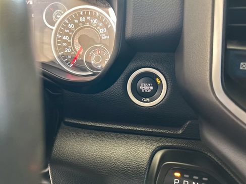 Used 2024 RAM 1500 Big Horn RWD image 48