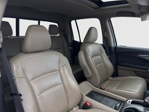 Used 2019 Honda Ridgeline RTL-T image 39