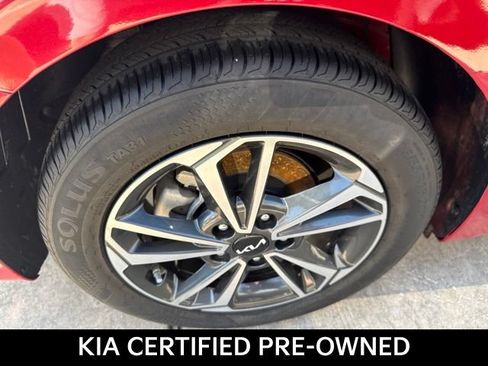 Certified 2024 Kia Forte LXS FWD image 6