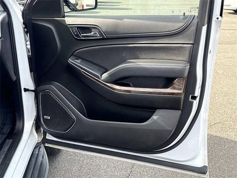 Used 2019 Chevrolet Tahoe LT w/ Luxury Package image 8