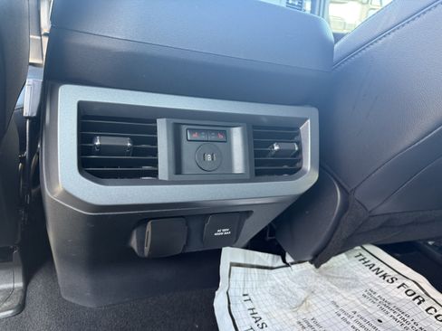 Used 2024 Ford F250 Lariat w/ Lariat Ultimate Package image 19