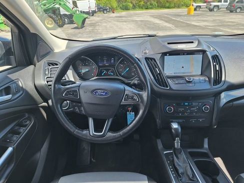 Used 2017 Ford Escape SE w/ Equipment Group 201A AWD/4WD image 13