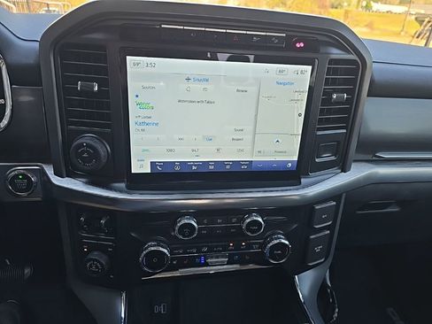 Used 2022 Ford F150 Lariat w/ Equipment Group 502A High image 15