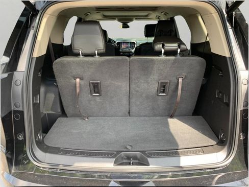 Certified 2019 GMC Acadia Denali w/ Technology Package AWD/4WD image 32