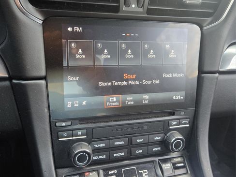 Used 2019 Porsche 911 Turbo image 23