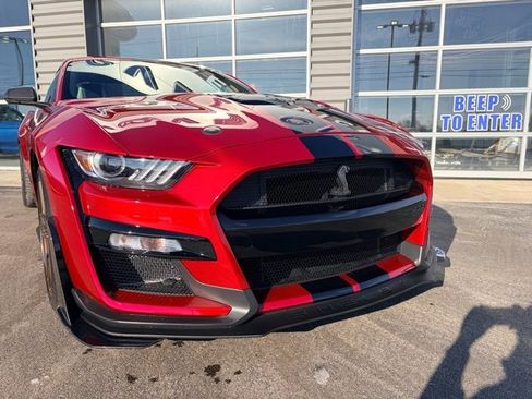 Used 2020 Ford Mustang Shelby GT500 w/ Technology Package image 5