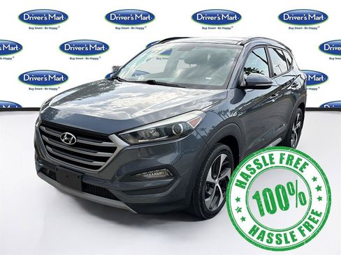 Used 2017 Hyundai Tucson Value AWD/4WD image 3