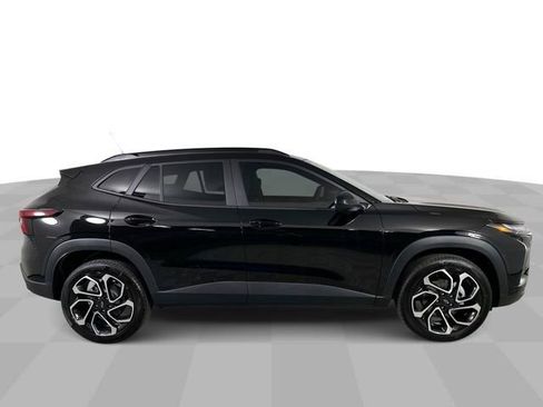 New 2026 Chevrolet Trax RS image 9