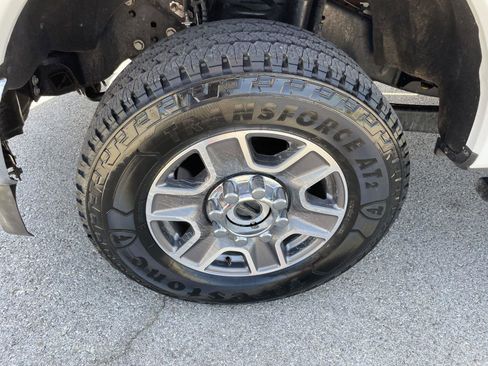 Used 2024 Ford F250 XLT w/ FX4 Off-Road Package AWD/4WD image 35