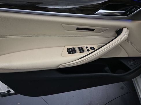 Used 2019 BMW 530i w/ Convenience Package RWD image 11