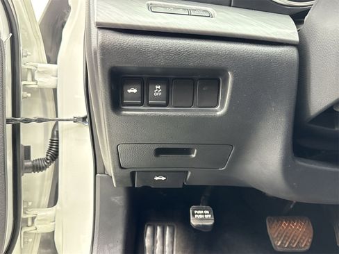 Used 2017 Nissan Maxima 3.5 S image 32